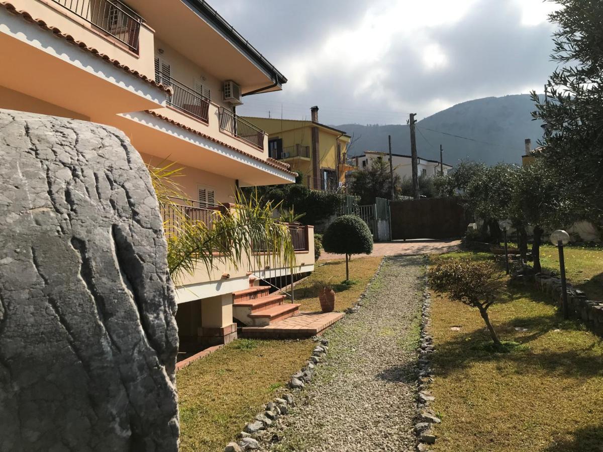 B&B Villa Degli Ulivi Прая-а-Маре Экстерьер фото