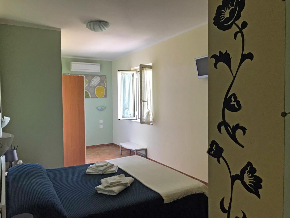 B&B Villa Degli Ulivi Прая-а-Маре Экстерьер фото
